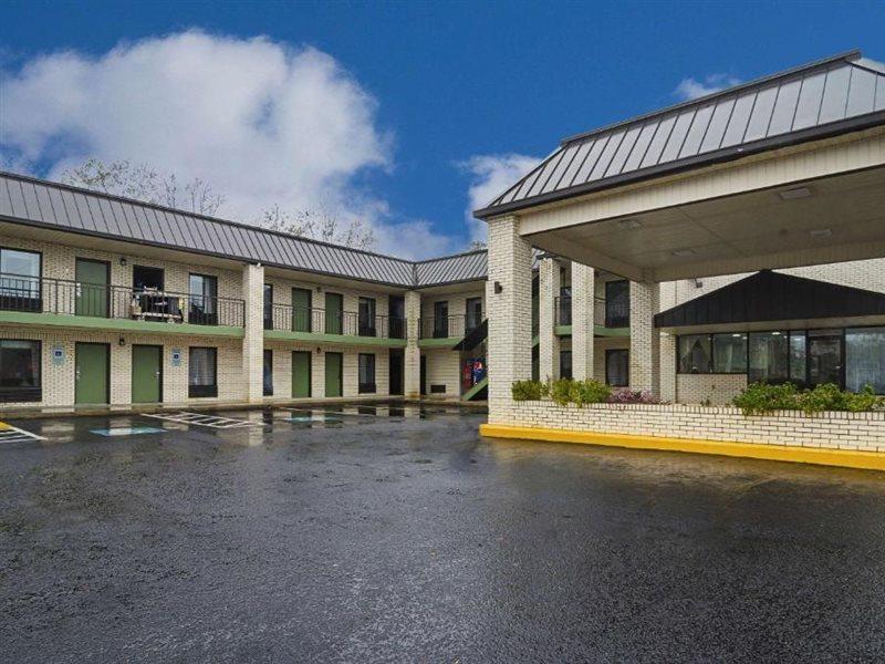 Quality Inn Raeford Exteriér fotografie