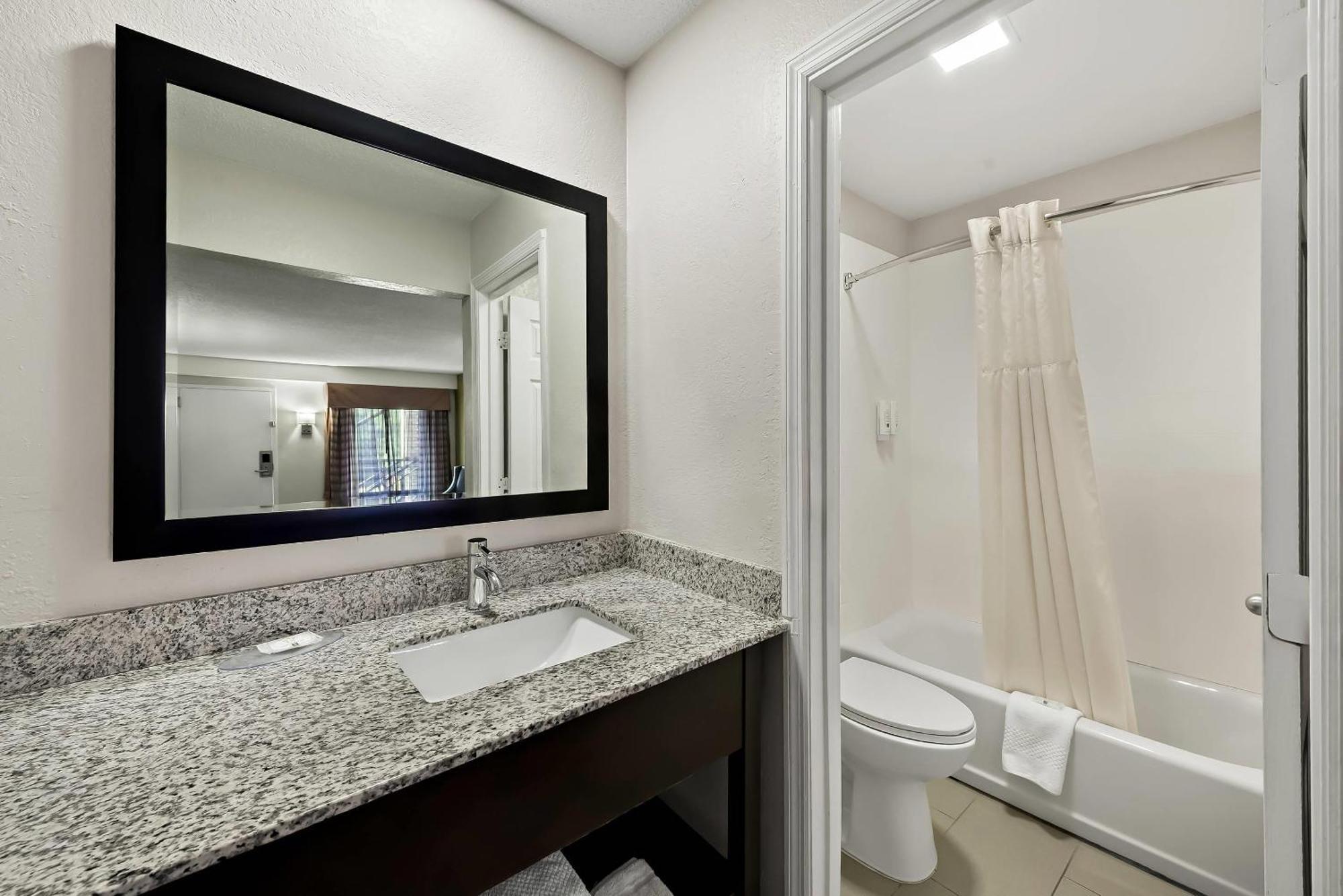 Quality Inn Raeford Exteriér fotografie